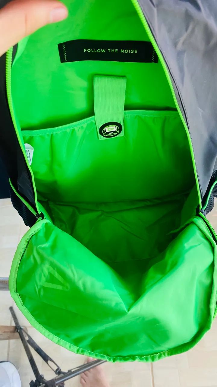 Mochila verde e preta  - Foto 3
