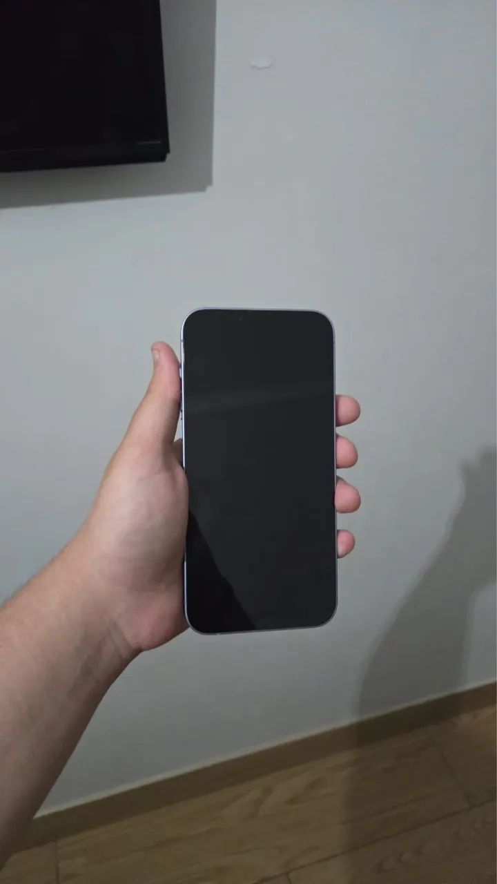 Vende-se IPhone 14plus 