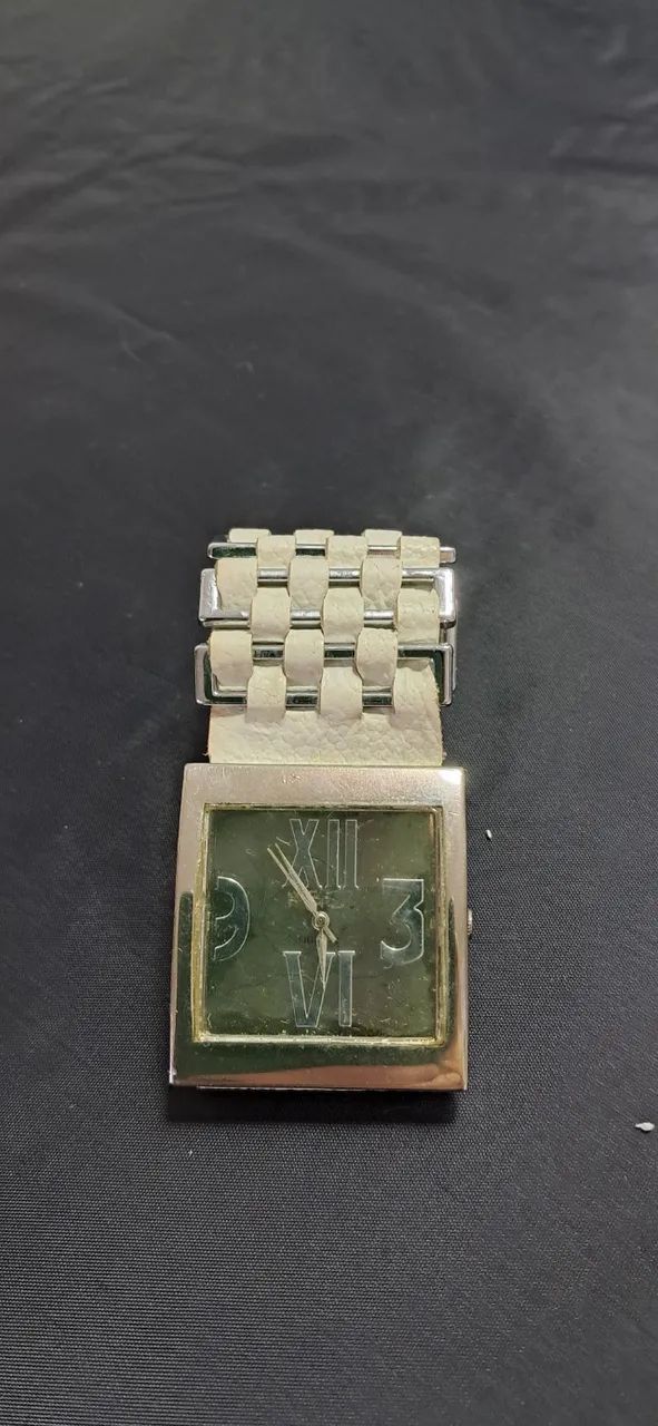 Relógio Guess e Festiva Quadrado Original Pulseira couro - Foto 4