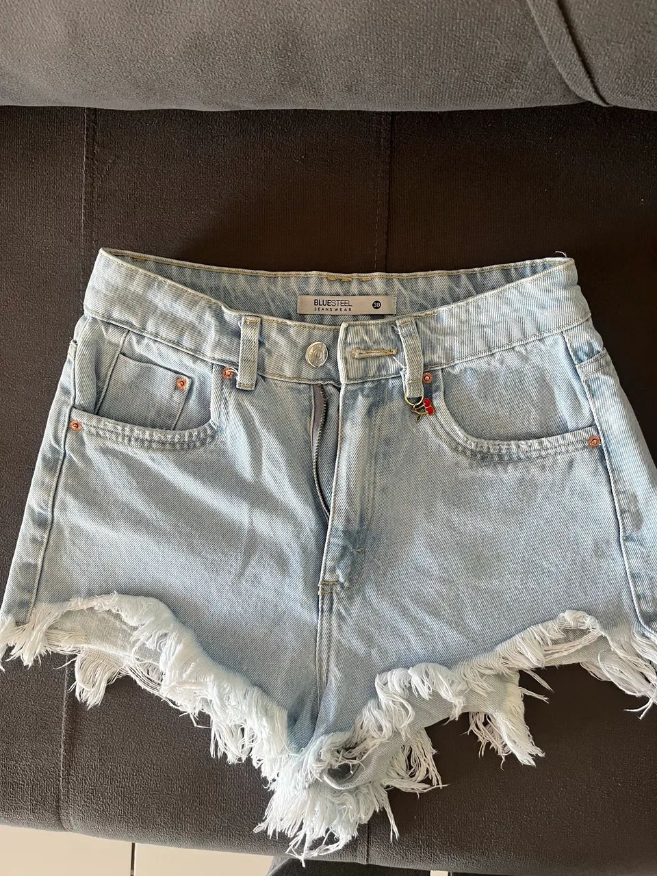 Short jeans