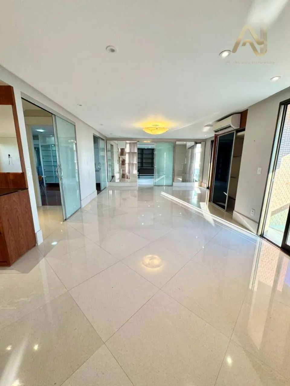 Apartamento com 6 quartos s/ 5 suítes e 570 m² - Edifício Cristal, Ponta Negra - Foto 3
