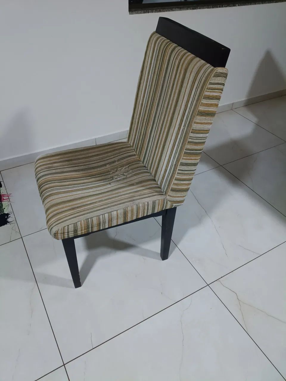 Vendo 8 cadeiras usadas para reforma - Foto 2
