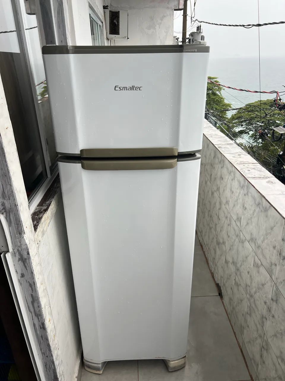 Vendo Geladeira 