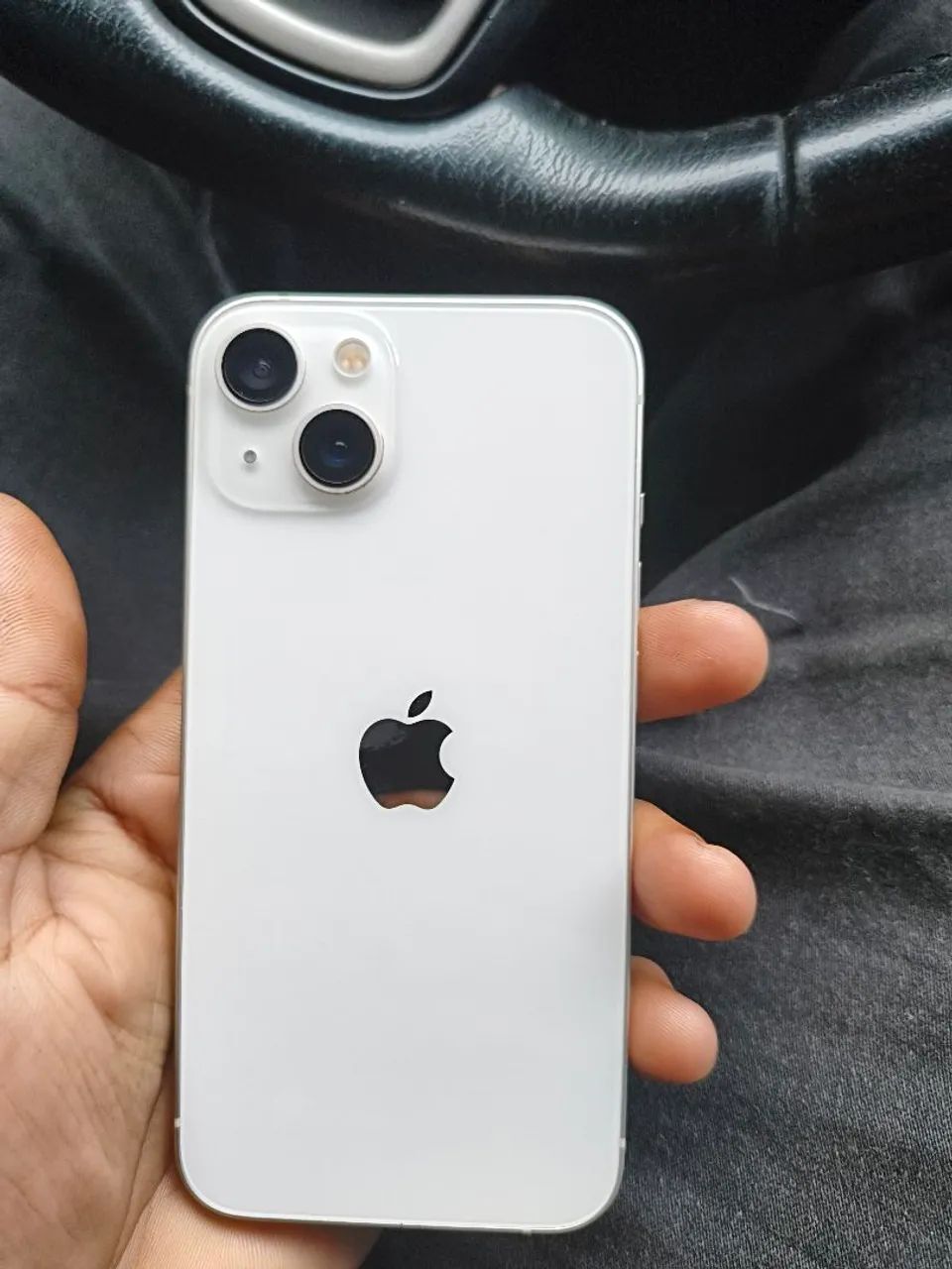 iPhone 13 sem marcas de uso 