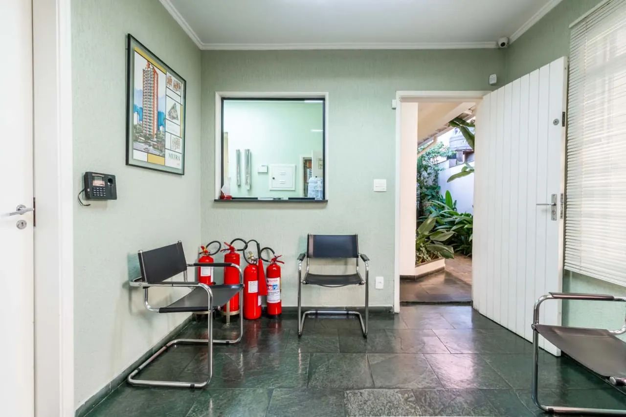 Casa comercial na Praça Airton Ayres de Abreu, 38  300 m² - Foto 5