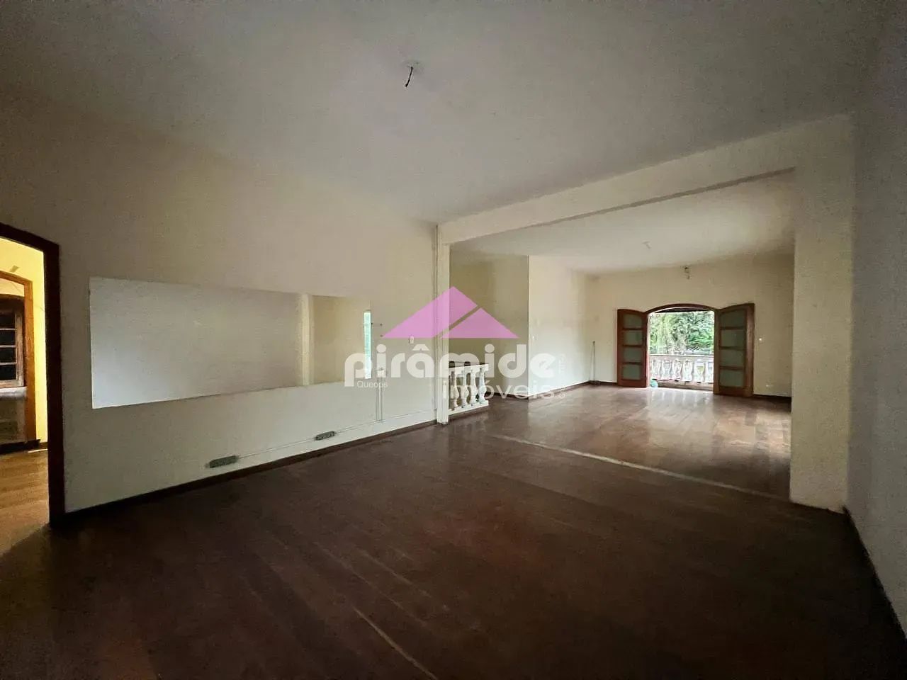 Casa Comercial no Centro para locação em São José dos Campos