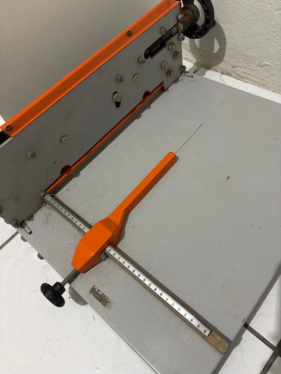Guilhotina Semi Industrial Marpax GEX 340 180 Corte 34cm Capacidade 180 Folhas - Foto 2