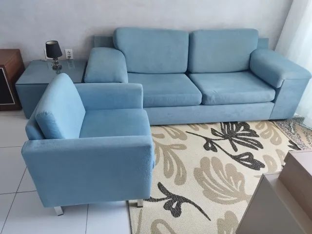 Conjunto Sofá, Poltrona e Centro