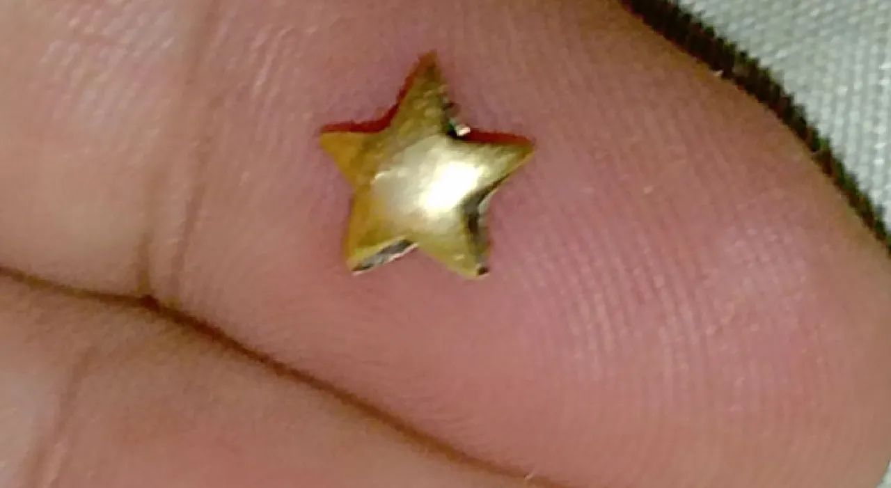 Estrela de ouro (pingente)