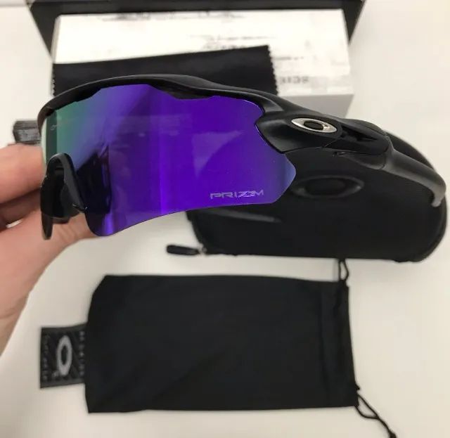 óculos de sol oakley radar violeta - Foto 5