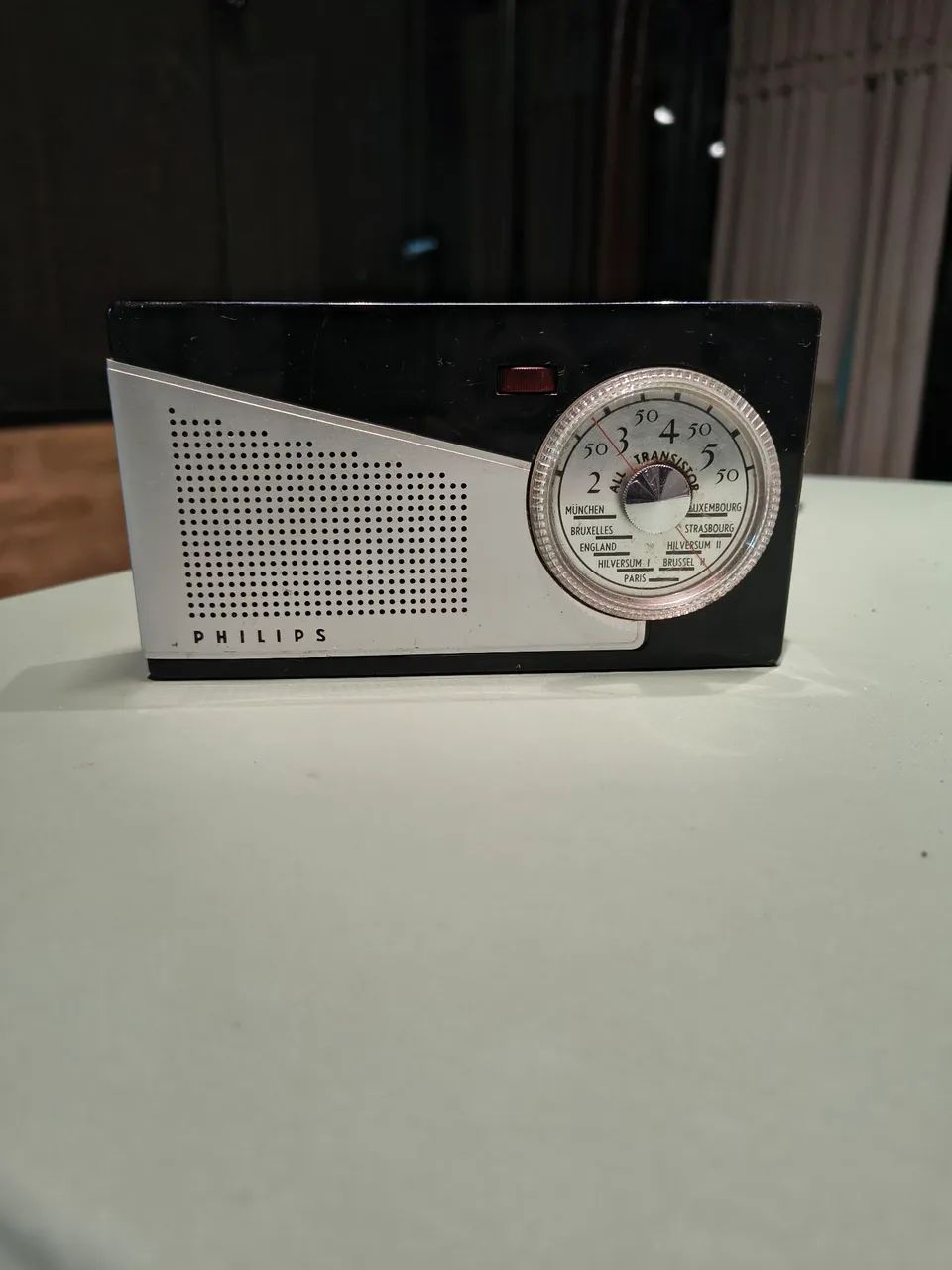 Rádio Philips ALL Transistor funcionando  - Foto 2