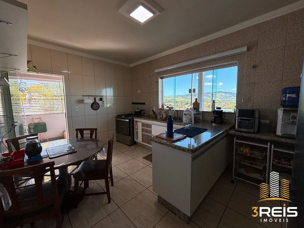 CASA COM EXCELENTE ÁREA E VISTA PRIVILEGIADA EM SOCORRO/SP - Foto 5