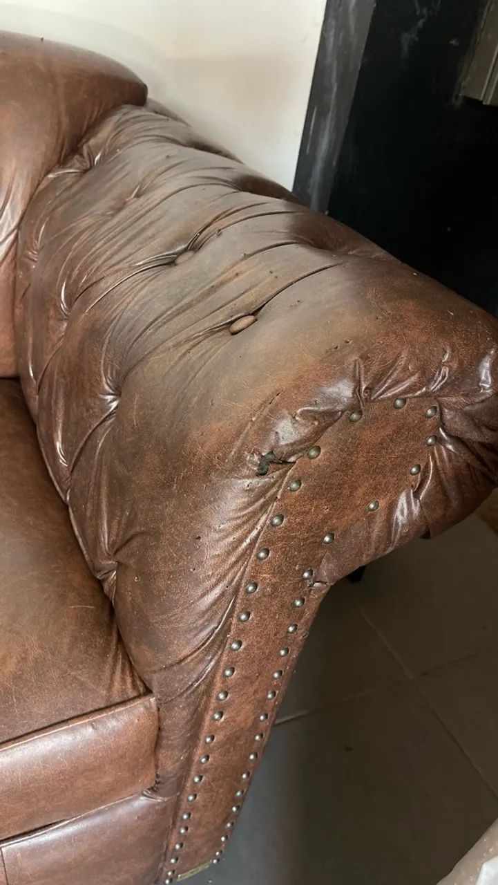 Sofá/Namoradeira Chesterfield  - Foto 4