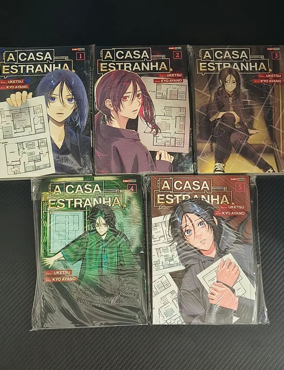Mangás A Casa Estranha 