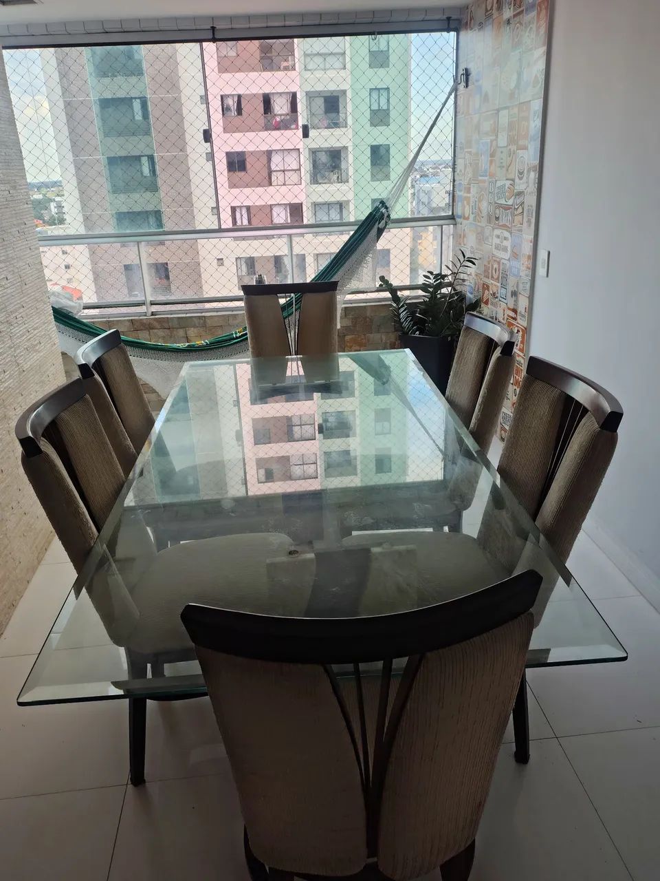 Vendo mesa de jantar grande