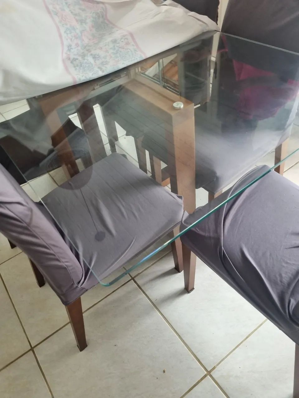 Mesa com 6 cadeiras - Foto 2