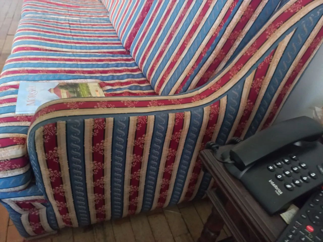 Sofa de três lugares - Foto 2
