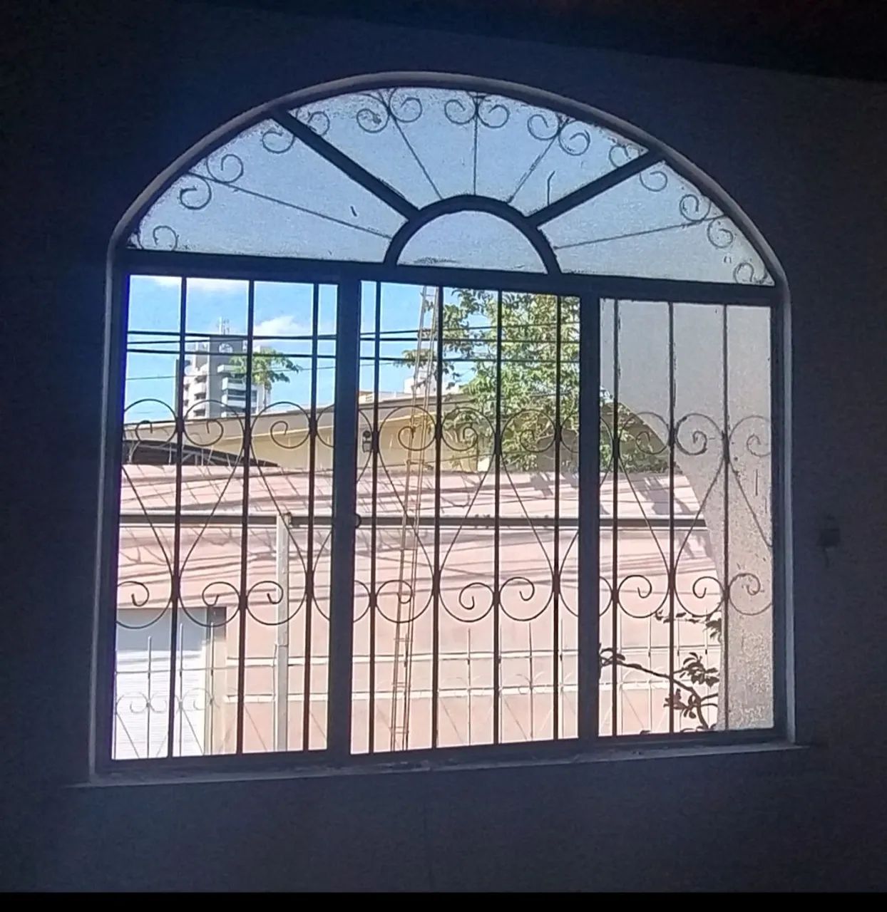 Janelão 1,39x1,36<br>Janelão 1,39x1,36<br><br>R$ 150,00<br>(92)98192-68.22