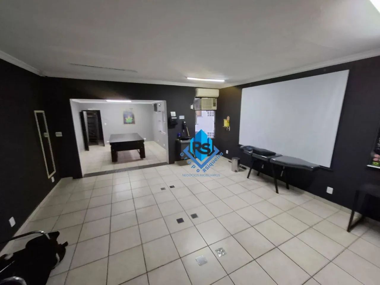 SALÃO COMERCIAL