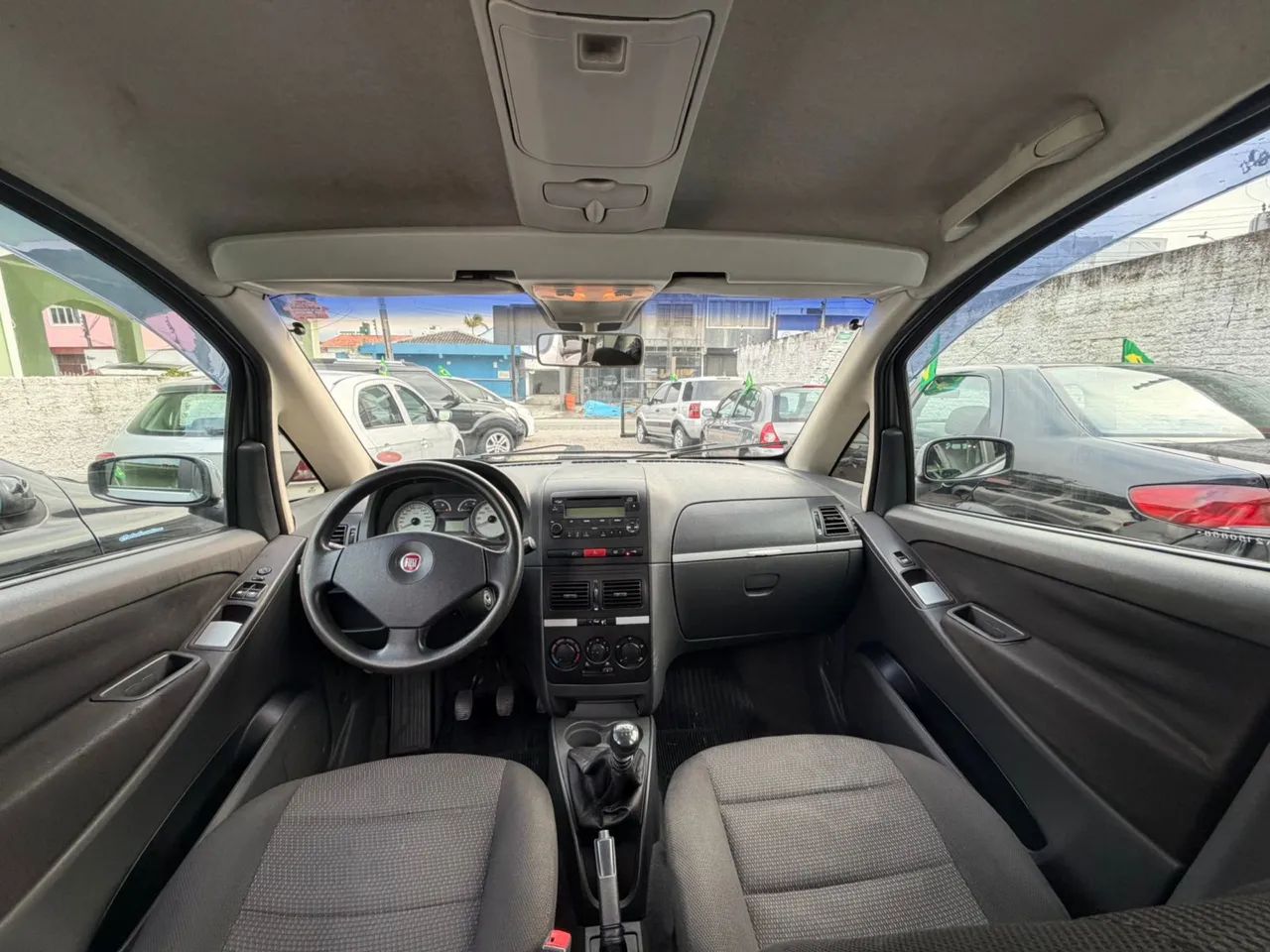 Fiat Idea ELX 1.4 MPI Fire Flex 8V 5P 2010 - Foto 5