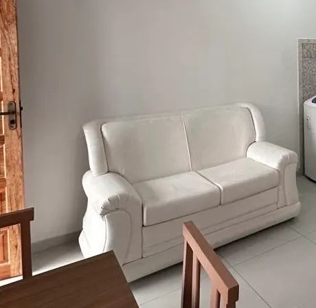 Sofá dois lugares em excelente estado, coro naval branco.  - Foto 3