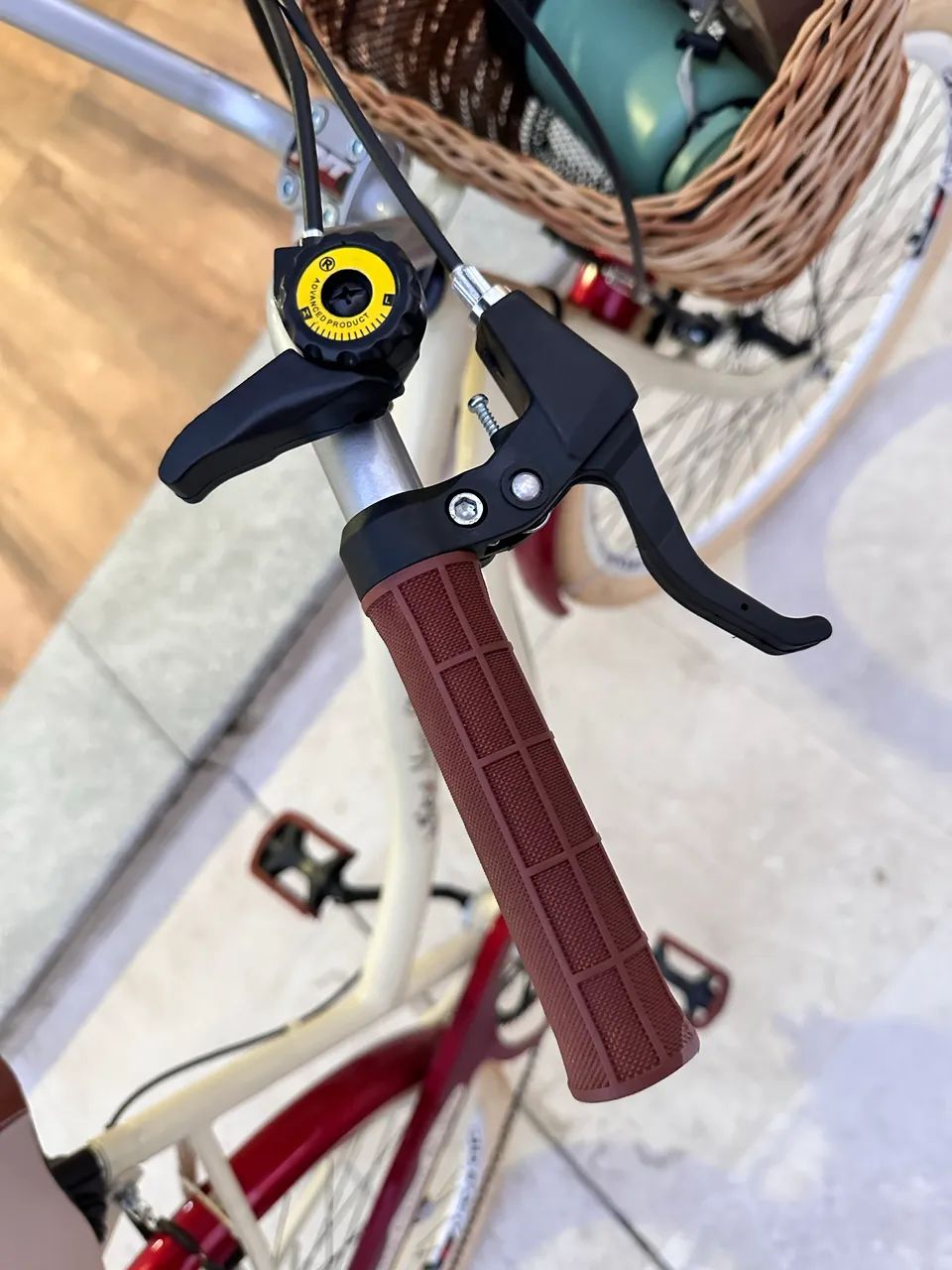 Bicicleta Retrô Aro 26 - 6 Marchas + Cesta e Garupa - Foto 4
