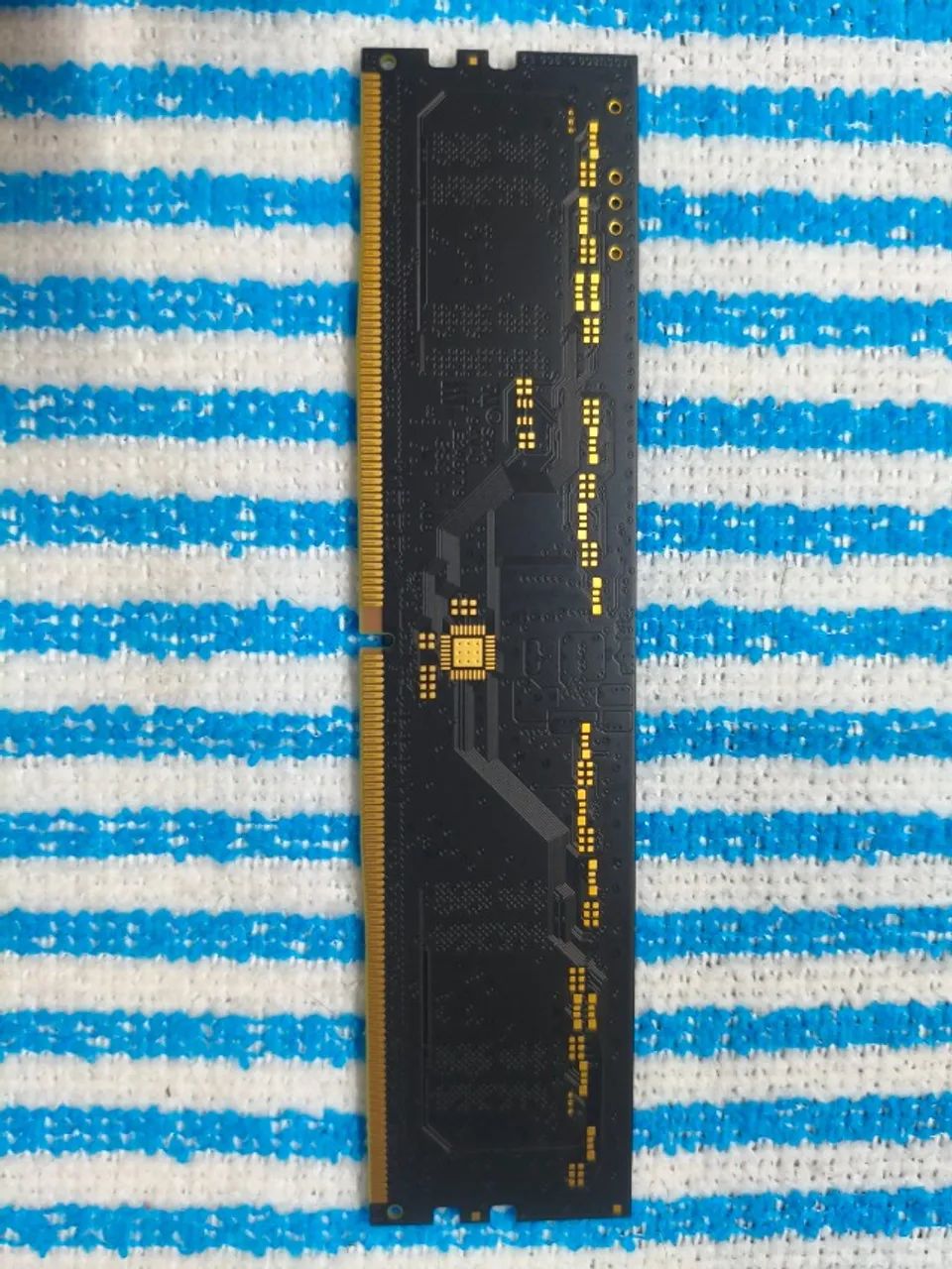 Memória RAM ADATA 8GB DDR5 5600MHz Desktop CL46 - Foto 3