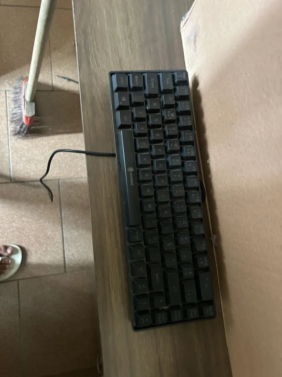 Teclado 60% e microfone para pc  - Foto 4