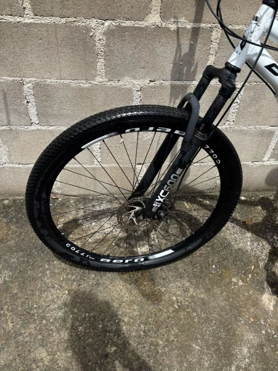 Vendo bicicleta aro 29 - Foto 2