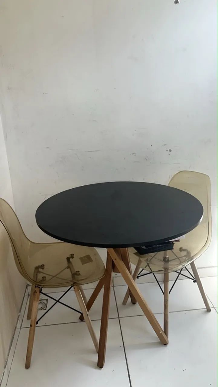 Mesa com 2 cadeiras  - Foto 2