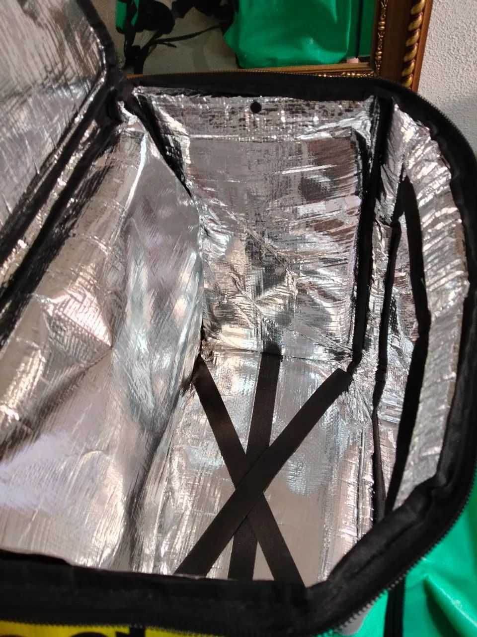 Bag usada praticamente nova  - Foto 3