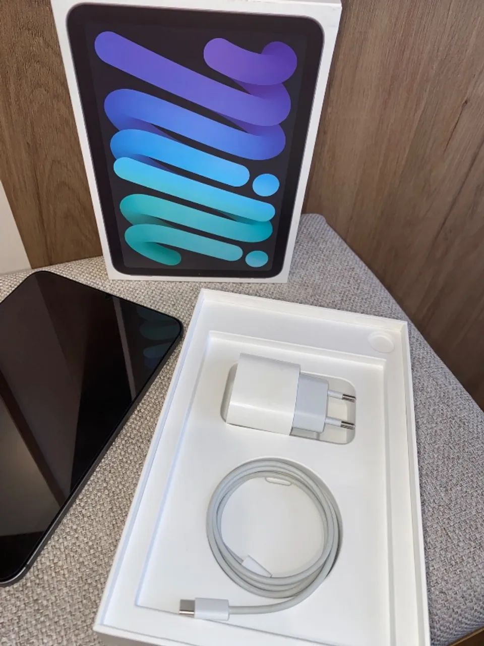 iPad mini 6 Geração 256GB Wi-Fi + Cellular - Tablets e E-Readers