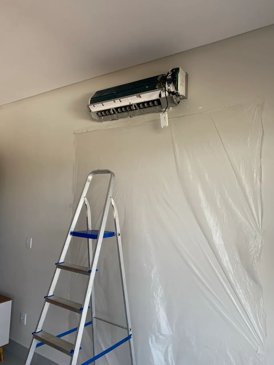 Instalação e manutenção de ar condicionado