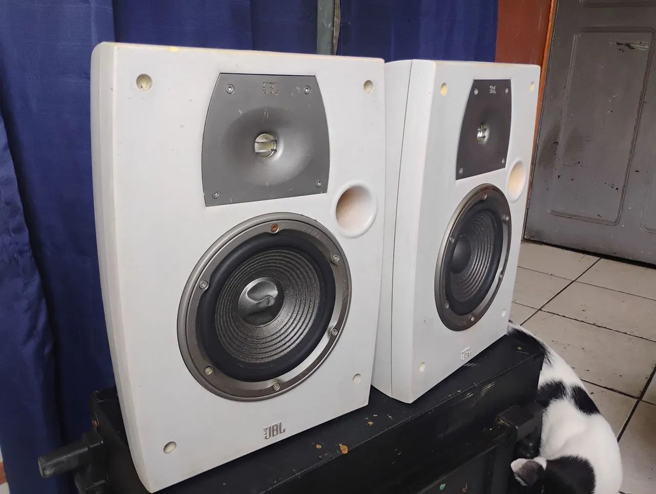 Caixas de som JBL N26 usadas funcionando 