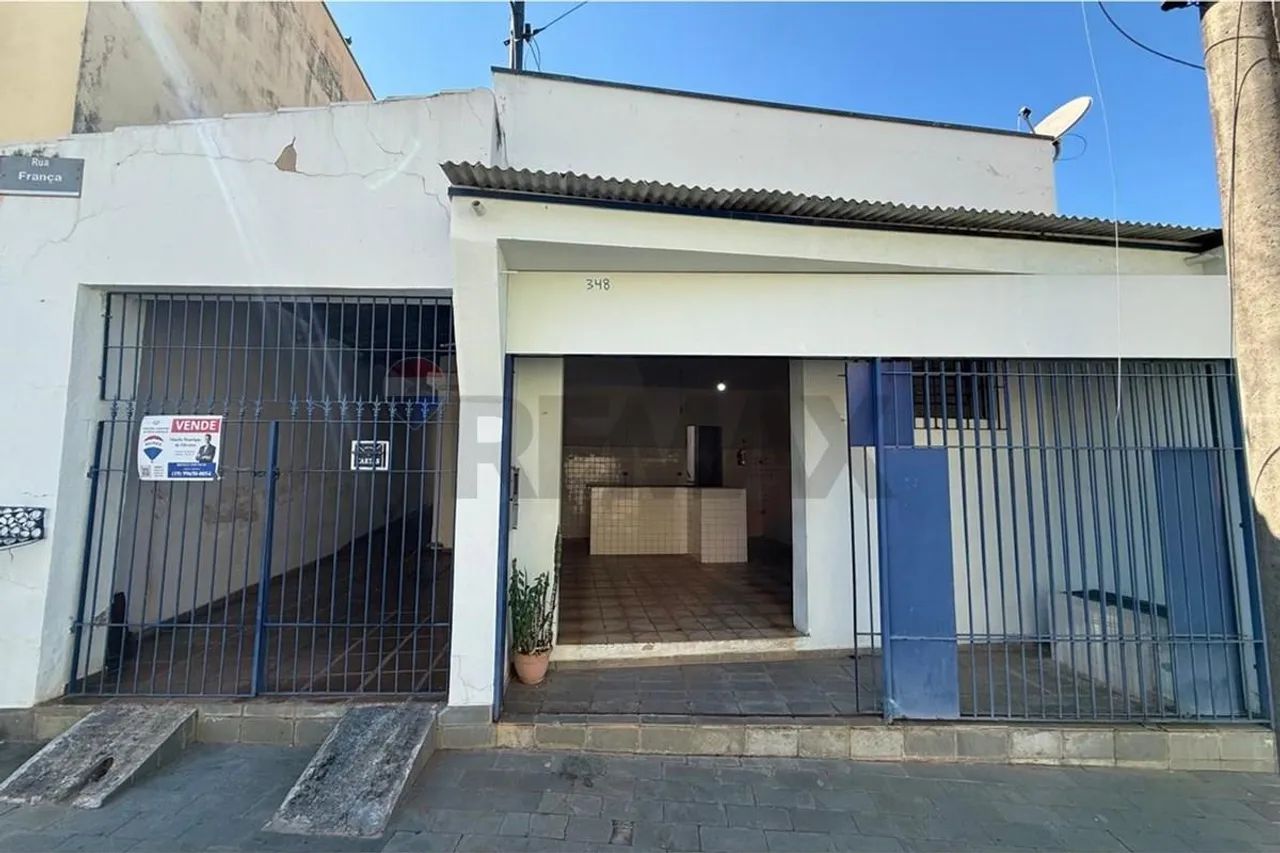 casa com 3 quartos 3 banheiros com ponto comercial - Foto 2