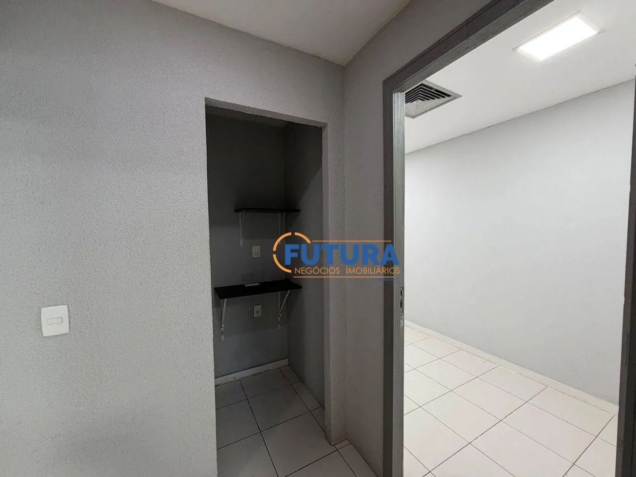 Sala comercial com 56M2, Ed. Le Quartier Asa Norte - Foto 3