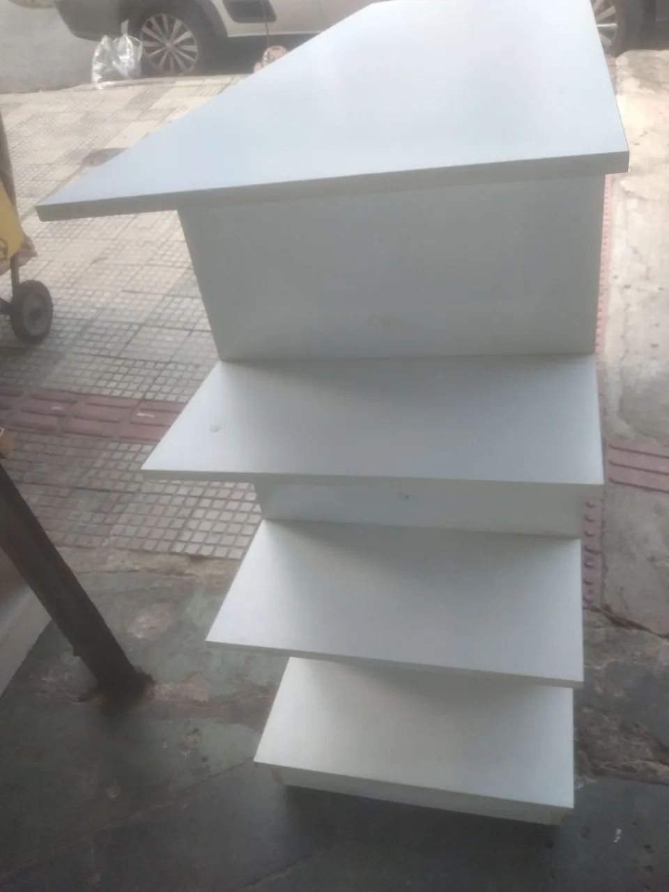 Balcão expositor  mdf