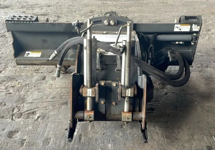 Implemento Fresadora De Asfalto Bobcat 14pol. Semi Nova 2018 - Foto 3