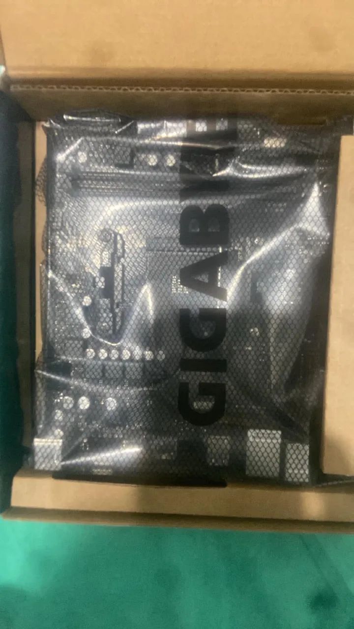 Vendo placa mãe A520