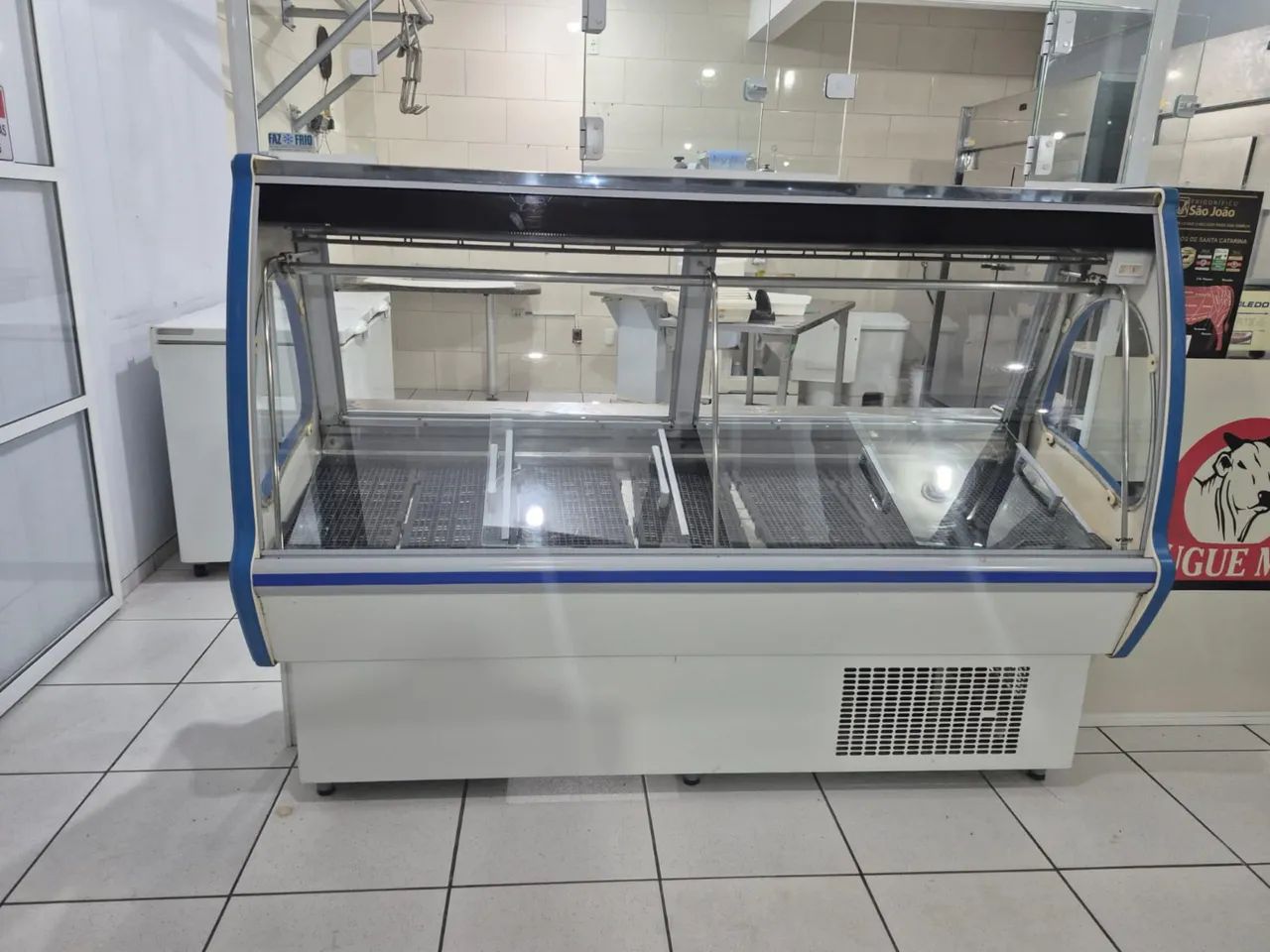 Balcão expositor refrigerado