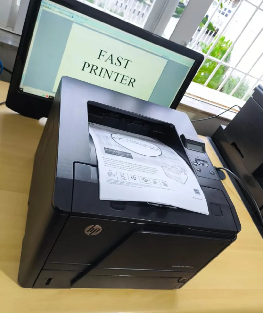 Impressora HP LaserJet Pro 400 M401n laser monocromática   - Foto 2