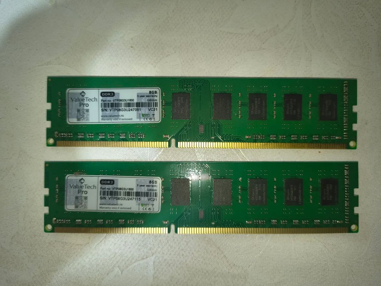 2 Pente de memória Ram Ddr3 de 8G cada