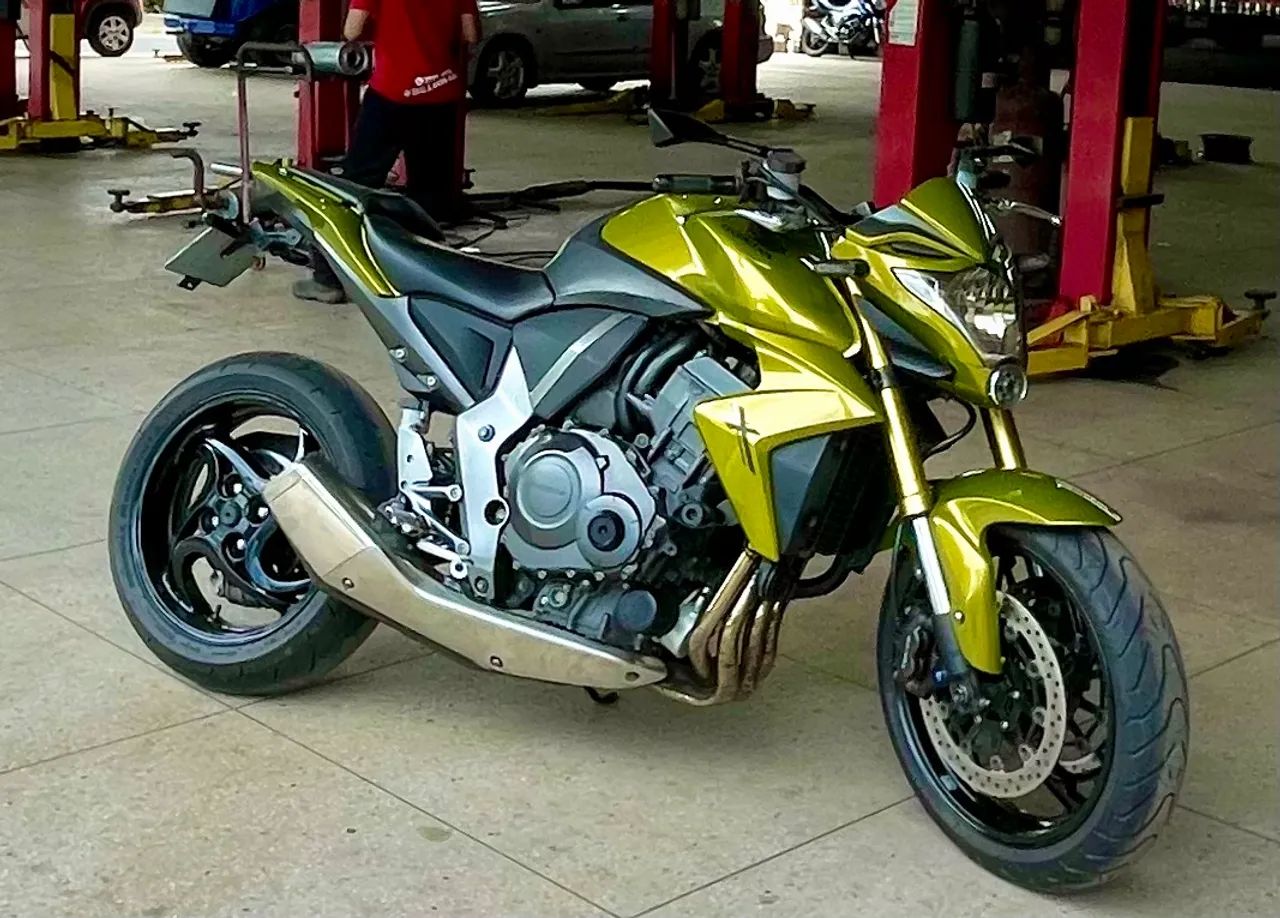 CB1000 - Foto 3