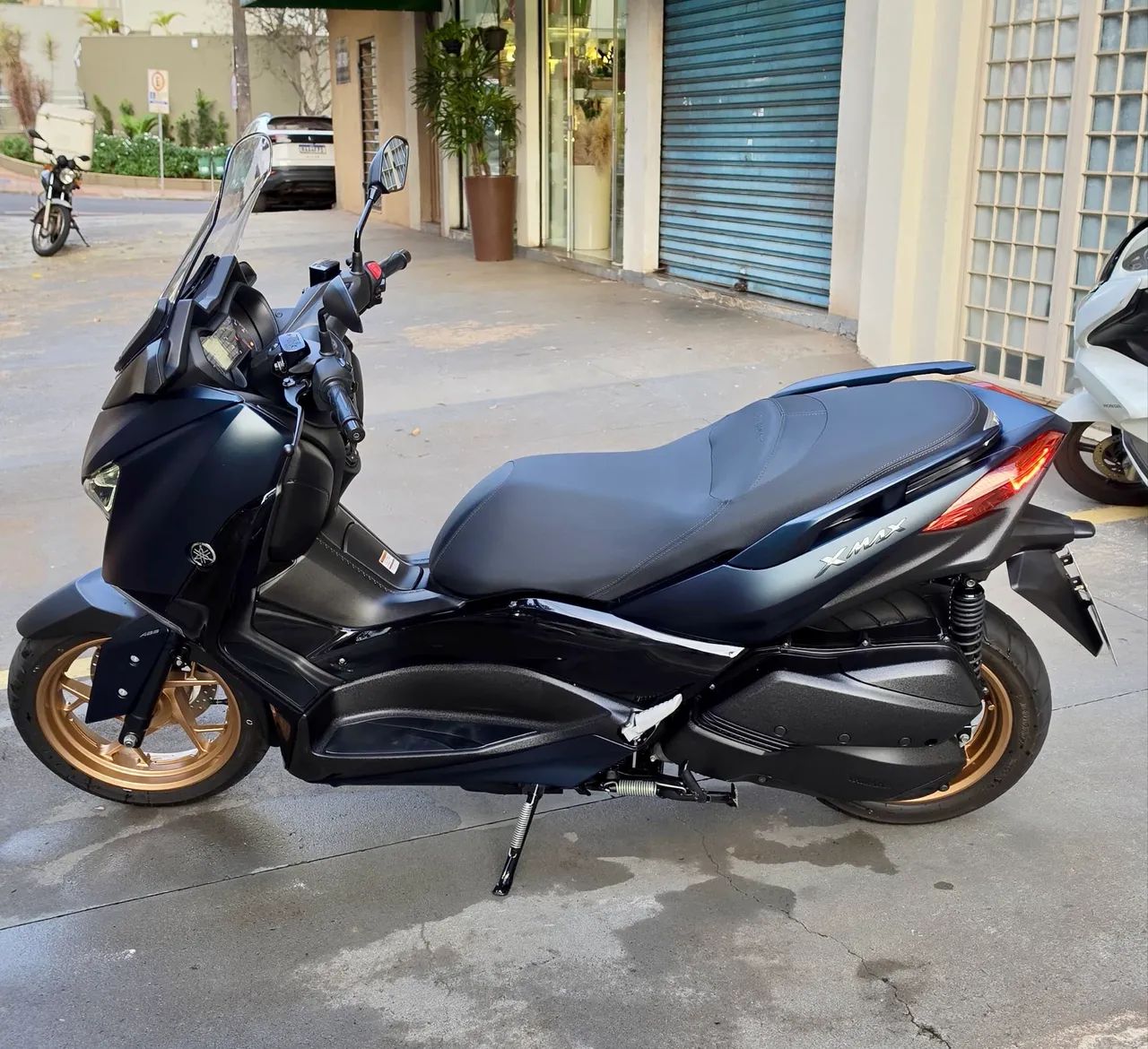 Yamaha XMAX  - Foto 5