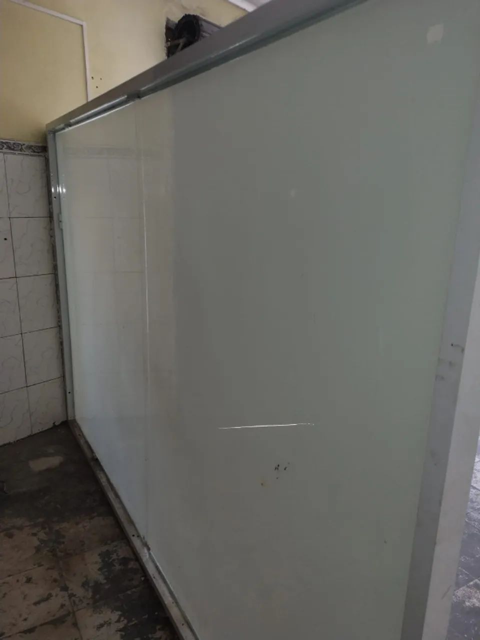 Divisória de vidro 2,8m x 1,9m - Foto 2