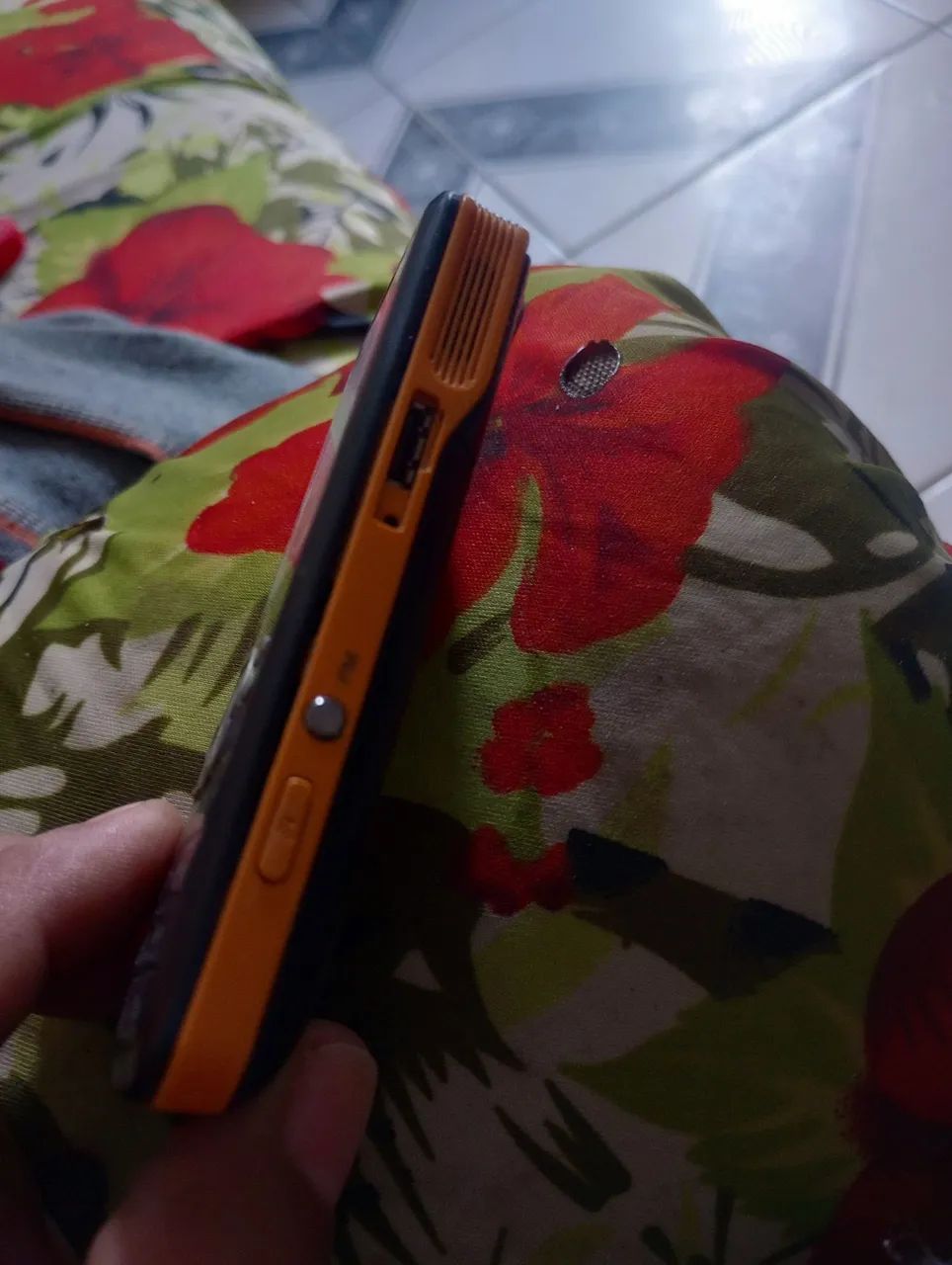 Vendo esse celular LG relíquia  - Foto 3