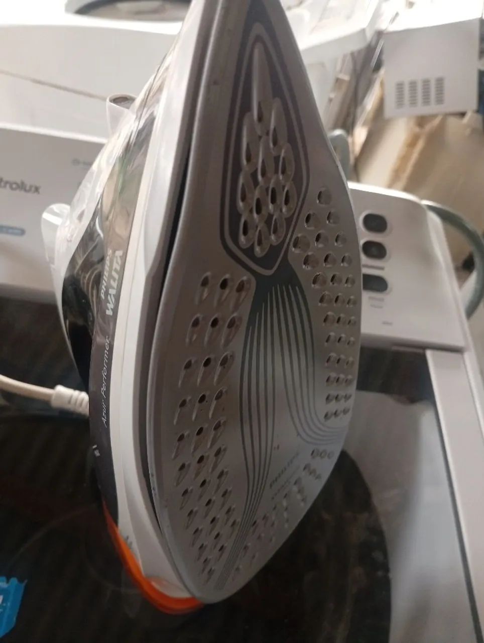 Ferro de passar roupa Philips Walita funcionando perfeitamente  - Foto 3