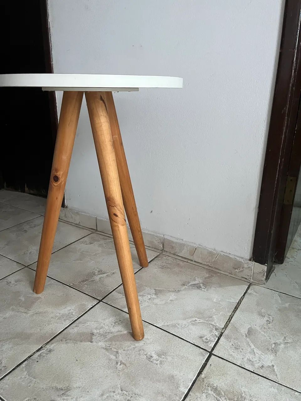 Banquinho tripé - Foto 2