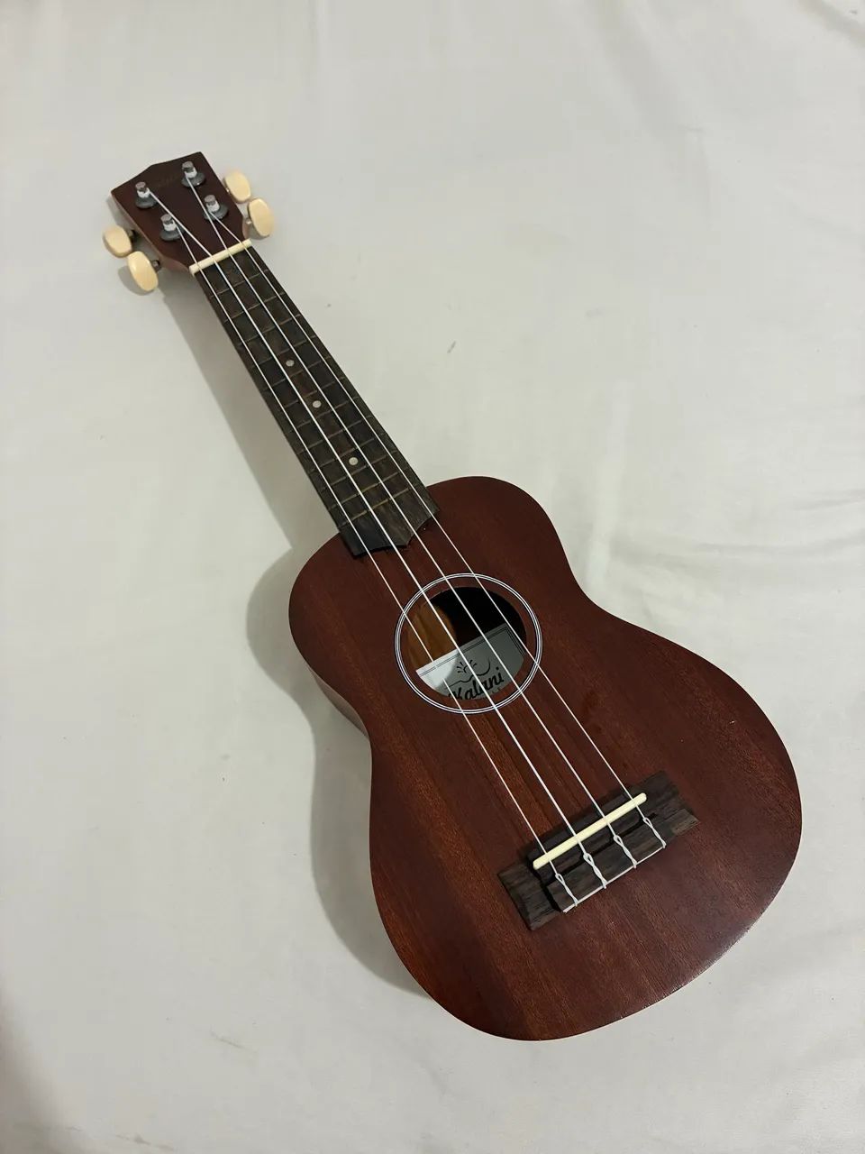 Ukulele Kalani novo 