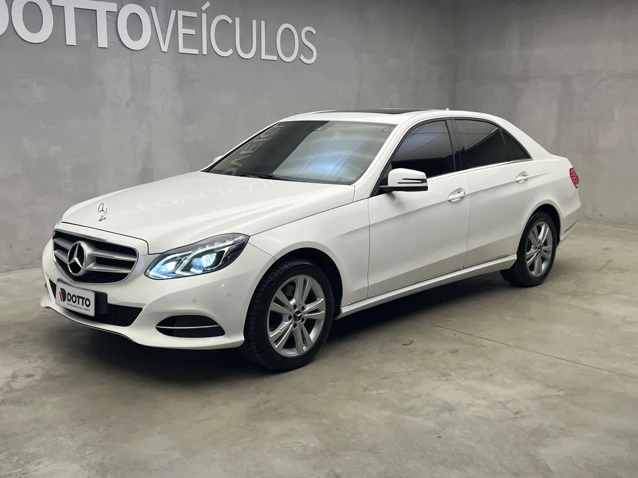 Mercedes-Benz E-250 CGI Avantgarde 2.0 TB 211cv Aut. 2016